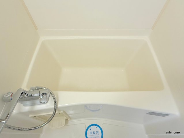 レジデア西本町 仲介手数料無料の浴室