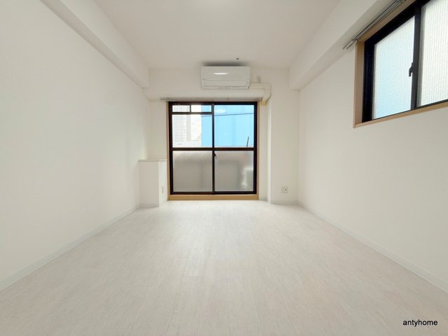 レジデア西本町 仲介手数料無料の寝室