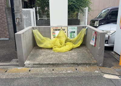 【設備】 | ライトウェーブ淵野辺本町 | 共有部分は、住民なら誰もが使える設備のこと。例えば駐車場やエレベーター、インターネット設備、セキュリティ設備などがあります。他にも、マンションの廊下・外部階段やエントランス・ゴミ置き場などがあります。