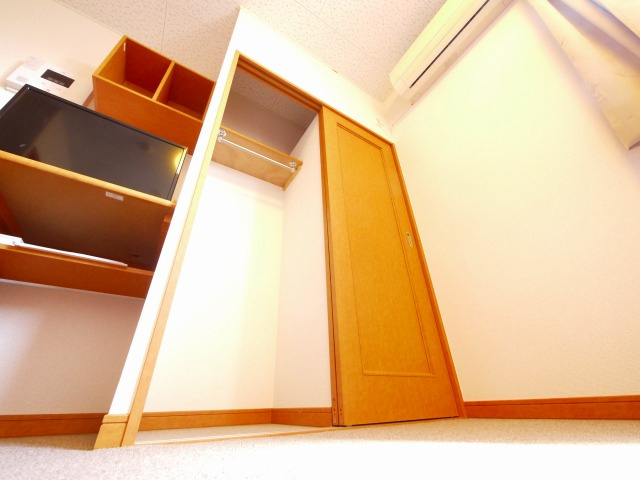 レオパレスプランタの収納|収納豊富です