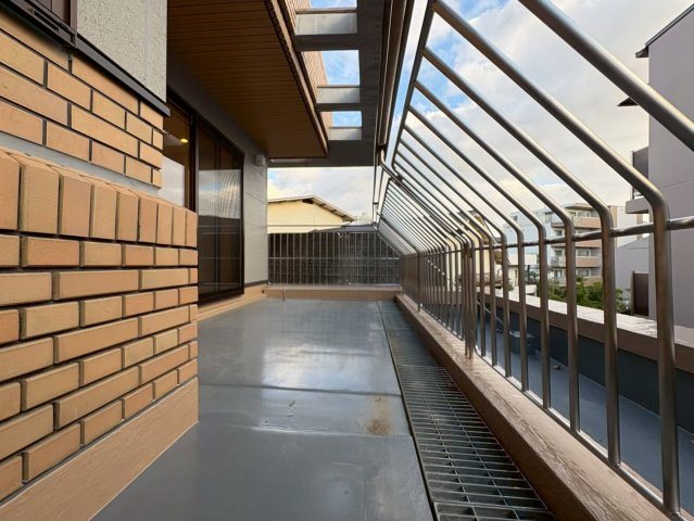 カーサ千里山のバルコニー