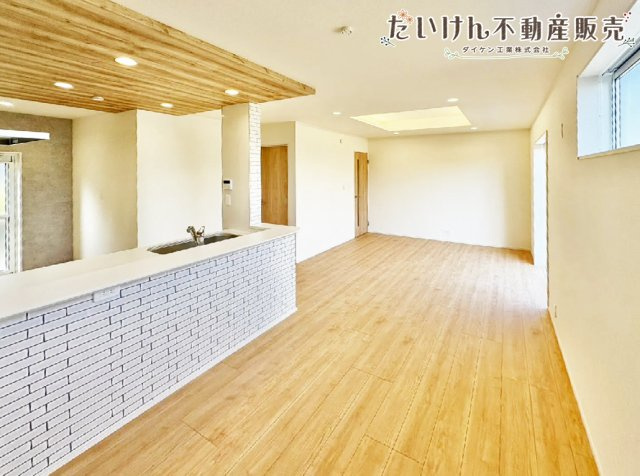 加古川市新神野６丁目（全1棟）新築の居間・リビング