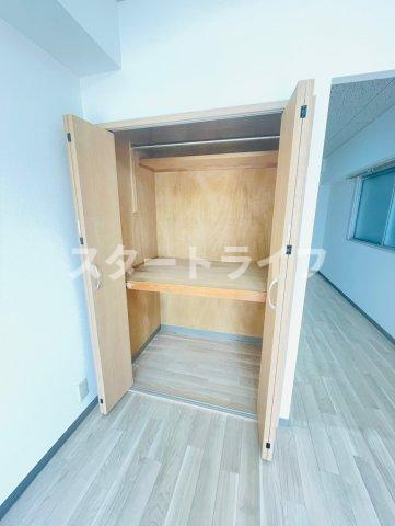 大阪市淀川区木川東３丁目の賃貸マンションの収納