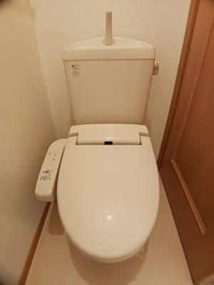 【トイレ】 | コニファーⅡ番館Ａ | ゆったりとした空間のトイレです