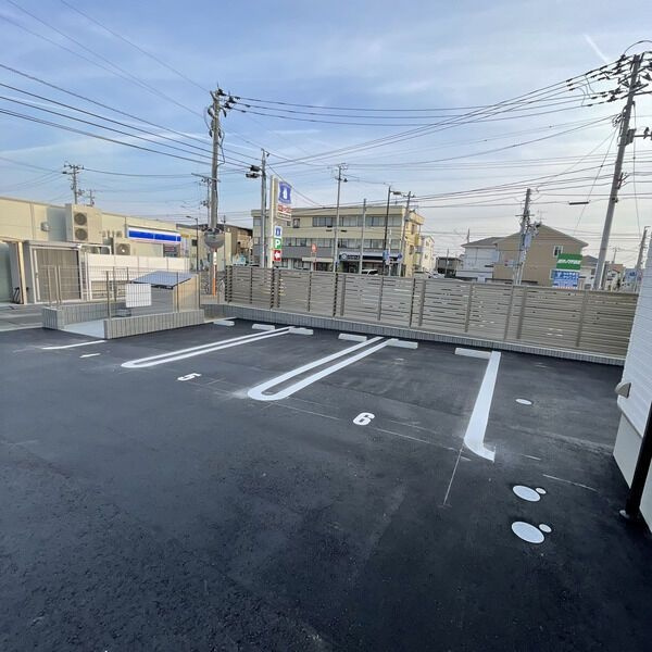 パセオプラシード連坊の駐車場