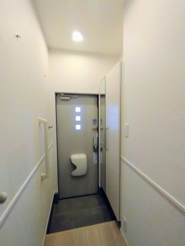 アビタシオンの玄関