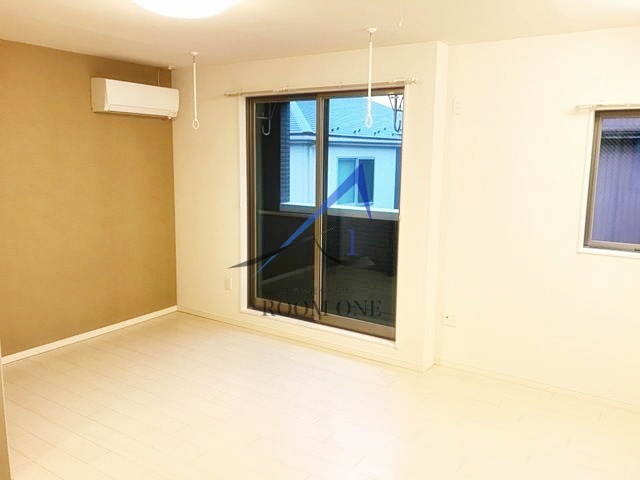 リリィガーデンの居間・リビング|洋室のお部屋です。