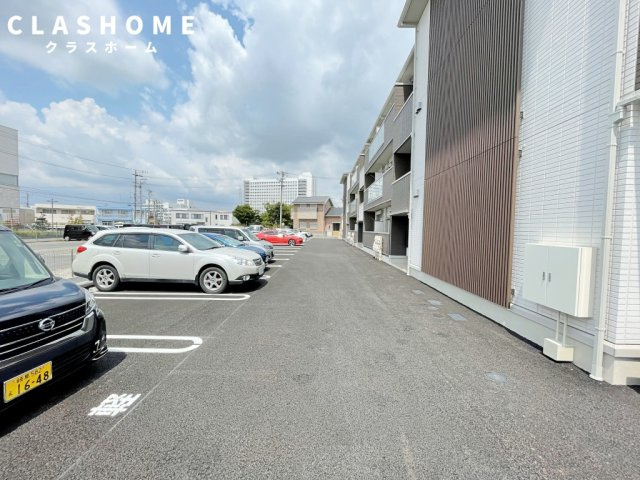 ＧＲＡＮＤ　Ｄ－ＲＯＯＭ上重原　　刈谷市近郊の賃貸はクラスホーム刈谷店の駐車場