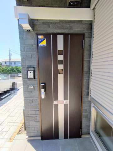 アビタシオンの玄関