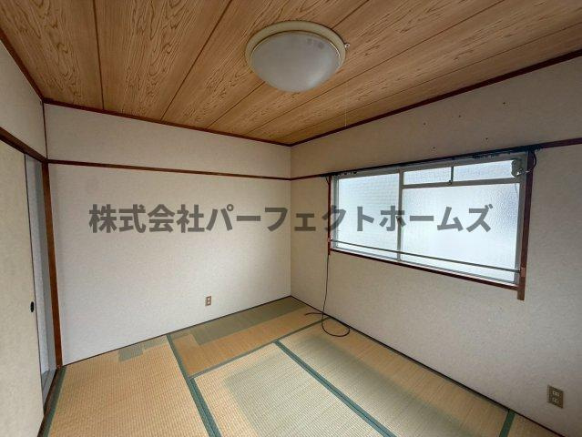 西牧野3丁目テラス　の和室|明るい和室です