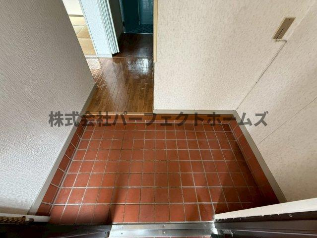 西牧野3丁目テラス　の玄関|明るい玄関です
