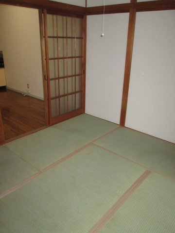 コーポ戸井田の和室|和室があると落ち着いた雰囲気になりますね