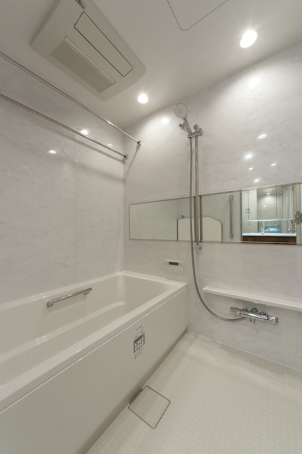 大崎ステーションレジデンスの浴室|※写真は同タイプ住戸です。