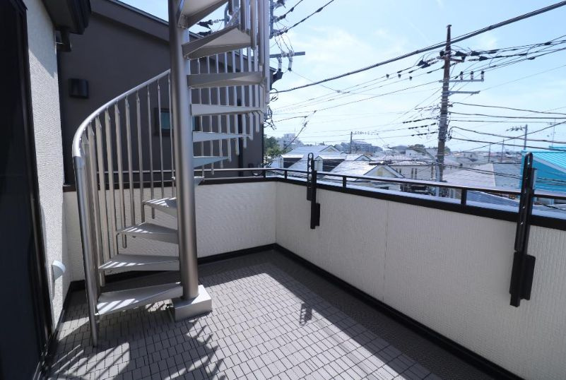 茅ヶ崎市中海岸3丁目　中古戸建のバルコニー|バルコニーがあります