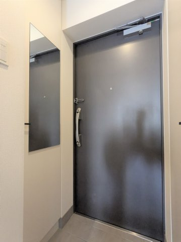 ガーデン荏原中延の玄関