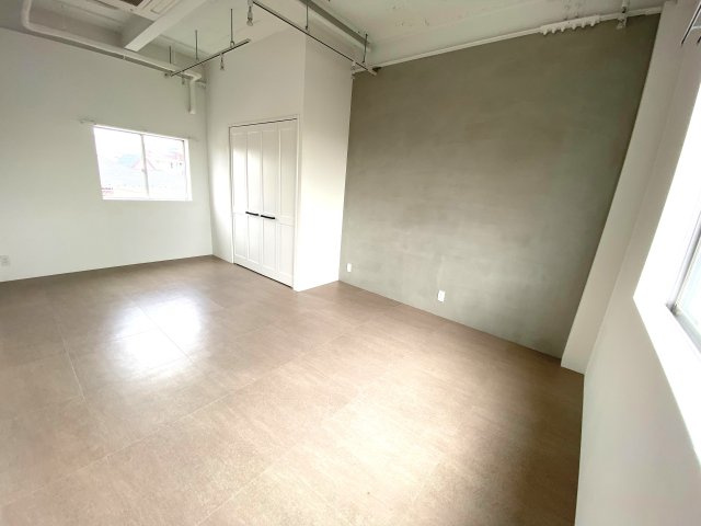 西蒲田４丁目戸建ての洋室