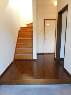 【玄関】 | 門前２Ｆ建て | ※設備は現況に従います