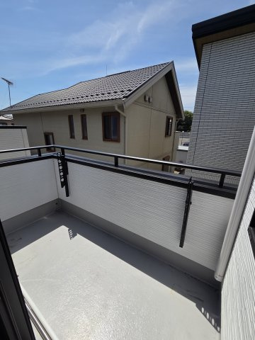 太田市新井町　中古住宅のバルコニー|2階7.2帖の洋室側のバルコニーです