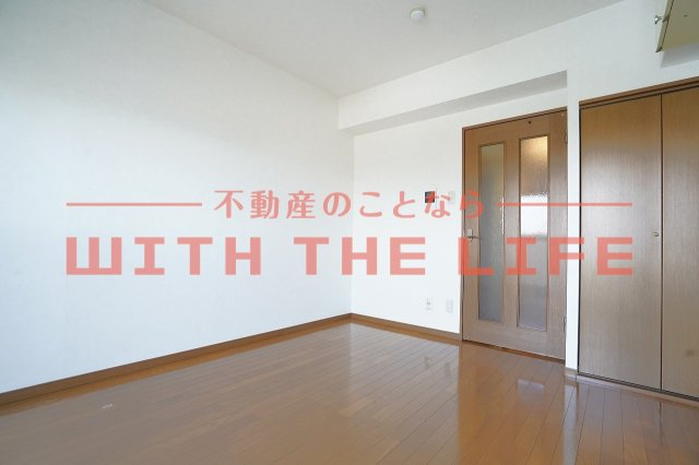 プレミール京町【キャッシュバック対象物件】の洋室|広々とした洋室です