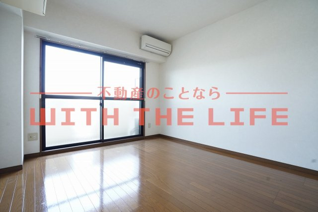 プレミール京町【キャッシュバック対象物件】の寝室|開放的な寝室です