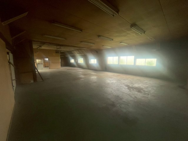 水野様豊田倉庫の内装