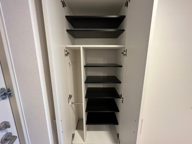 アドバンス難波ラシュレの収納