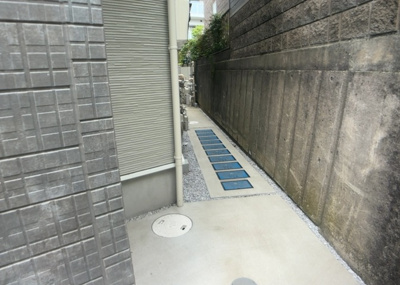 【中庭】 | フルセイルかしわ台 | 中庭（パティオ）とは、一つの建築物の内部に設けられた、壁などで囲われている庭のことを指します。コの字型、ロの字型が主流ですが、L字型の中庭もあります。最近では、インテリア性の高さからも人気があります。