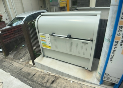 【設備】 | フルセイルかしわ台 | 共有部分は、住民なら誰もが使える設備のこと。例えば駐車場やエレベーター、インターネット設備、セキュリティ設備などがあります。他にも、マンションの廊下・外部階段やエントランス・ゴミ置き場などがあります。