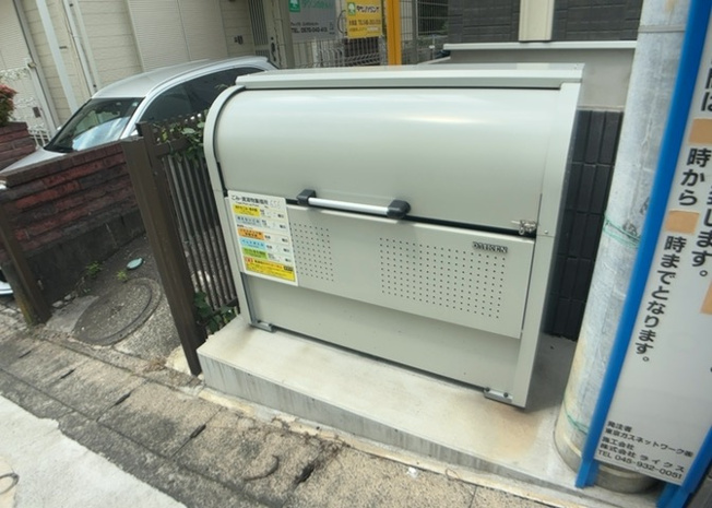 【設備】 | フルセイルかしわ台 | 共有部分は、住民なら誰もが使える設備のこと。例えば駐車場やエレベーター、インターネット設備、セキュリティ設備などがあります。他にも、マンションの廊下・外部階段やエントランス・ゴミ置き場などがあります。
