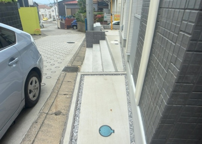 【駐車場】 | フルセイルかしわ台 | 駐車場と明記されていても、最小スペースでつくられた駐車場だと大型車は駐車できなかったり、出入りしにくくなったりする可能性があります。お車のサイズと購入したい物件の駐車場のサイズを現地で確認しましょう。