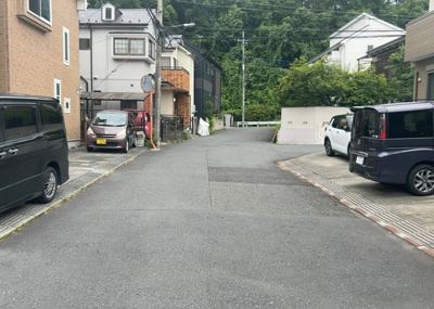 【外観】 | ラ・カーサフェリーチェ | 最寄り駅が近いなどの交通アクセスが良い土地だと暮らしやすいですよね。通勤・通学の観点から土地を選ぶことも大切です！自身や家族のライフワークからあったの物件を探しましょう！当社営業がお力になります！
