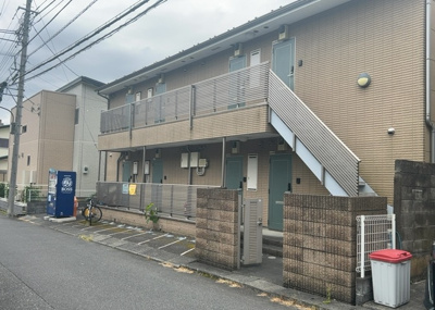 【外観】 | ラ・カーサフェリーチェ | 土地の面積＝住宅面積ではありません。建ぺい率の問題などで、土地のある場所によって住宅を建てられる面積は限られています。高さもしかり、「土地」という言葉の中には、建築条件も含まれると考えておきましょう。