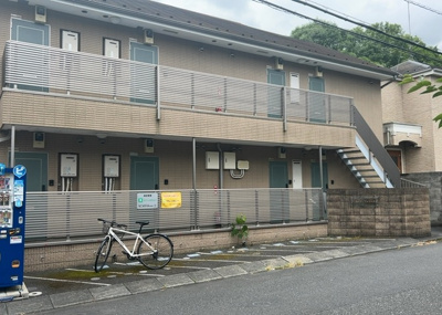 【外観】 | ラ・カーサフェリーチェ | 土地の前の道路に消火栓が設置されていることがあります。この場合、道路交通法第45条第1項により、駐車禁止の場所が指定されています。そのため、車庫などの駐車スペースをつくることができない場合があります。