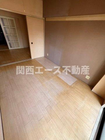 【寝室】 | サンスリーハイツ布施
