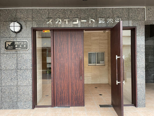 スカイコート錦糸町のエントランス