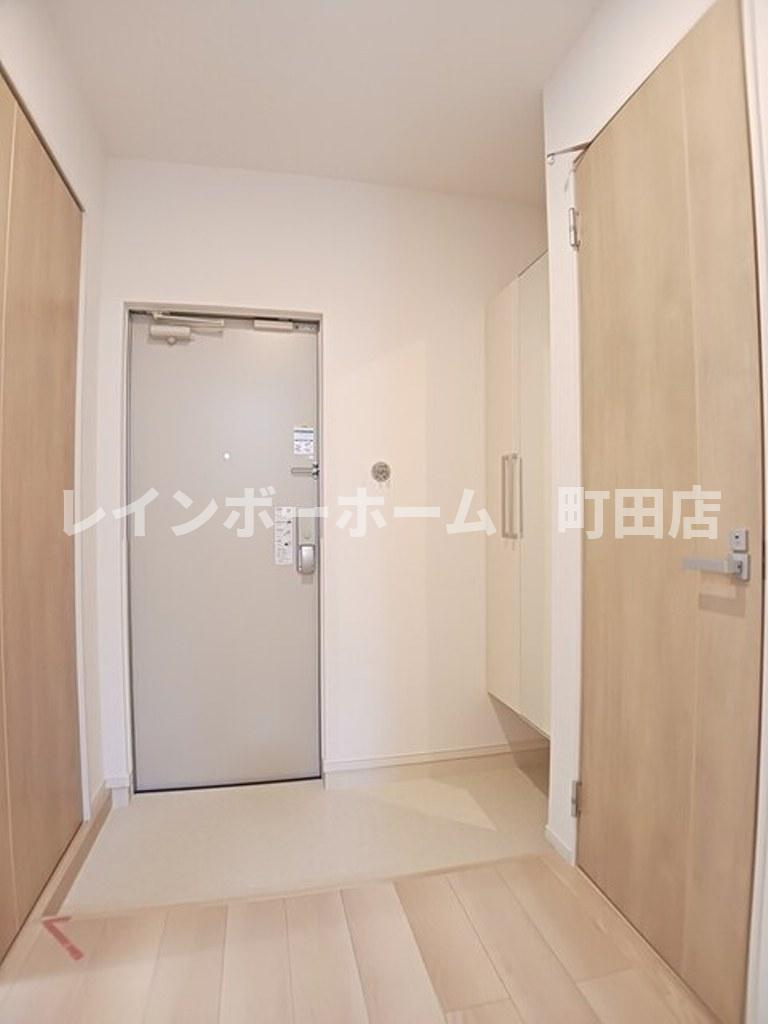 ルリアンラポーズ※初期費用分割あと払いサービス利用可能物件の玄関