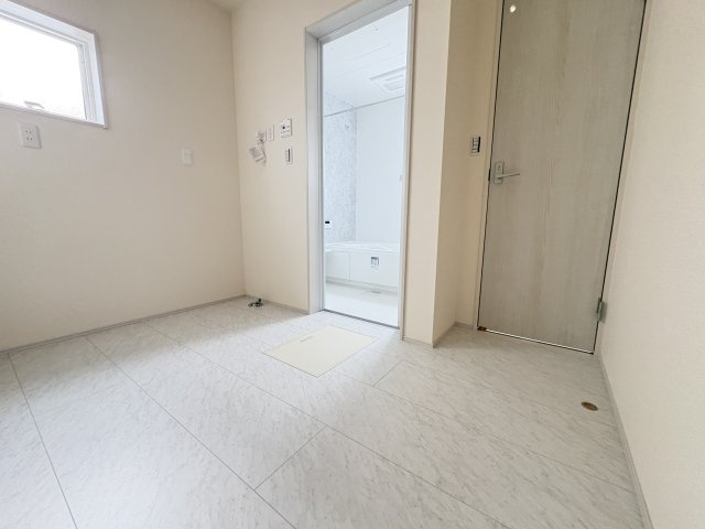 【脱衣所】 | 深谷市稲荷町北第3　LiveleGarden.s新築戸建　全3棟　2号棟