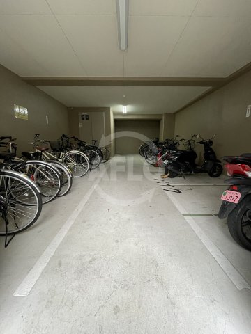 ボンジュール西九条の駐車場|ボンジュール西九条　駐輪場