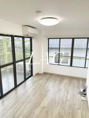 【居間・リビング】 | 花園ビル | 洋室のお部屋です。