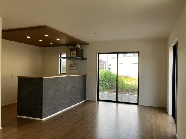 Adoble+　合志市栄４期の居間・リビング