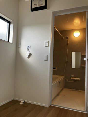 Adoble+　合志市栄４期の脱衣所