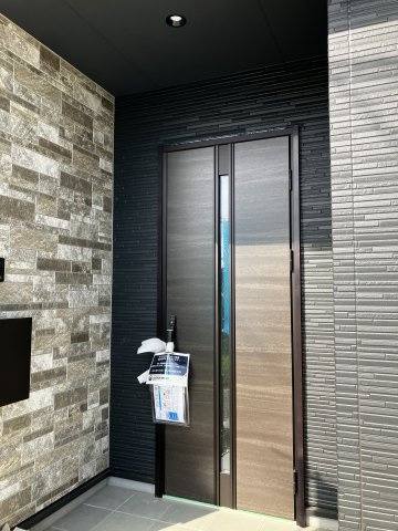 Adoble+　合志市栄４期の玄関