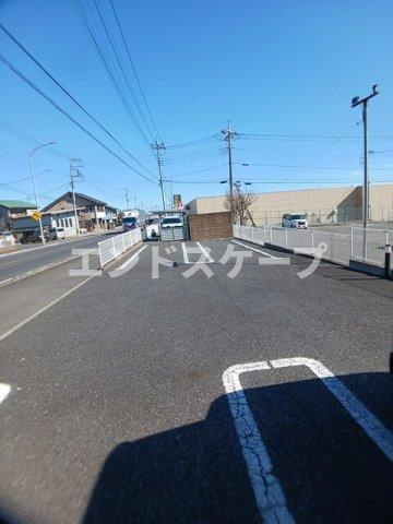 フラン　カーサⅢの駐車場|高崎、前橋のお部屋探しはエンドスケープまで！お客様の理想お聞かせ下さい♪