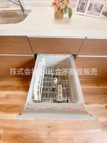 横小路町5丁目中古戸建の設備|食洗機があり洗い物の手間が省けます♪