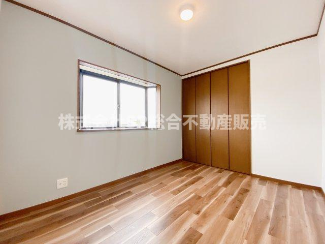 横小路町5丁目中古戸建の寝室|落ち着いて過ごせるお部屋なので、寝室にいかがでしょうか
