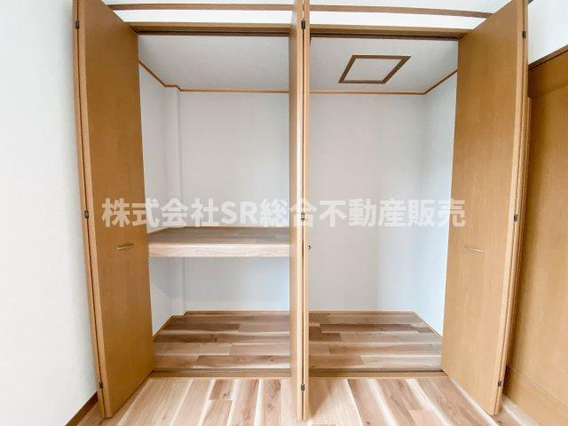 横小路町5丁目中古戸建の収納|たっぷりとした収納スペースです