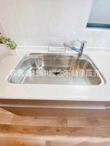横小路町5丁目中古戸建のキッチン|新調されたばかりでピカピカです☆