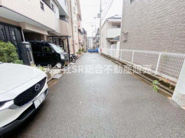 横小路町5丁目中古戸建の前面道路含む現地写真|前面道路含む現地写真です