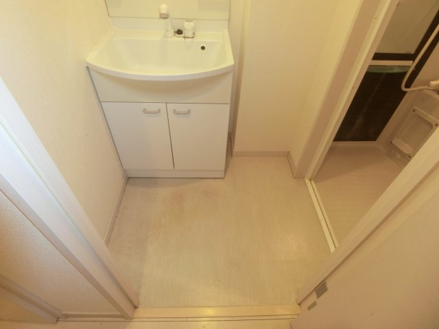リブリ・サニープレイス元住吉の洗面所|他のお部屋の参考写真となります。