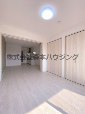 【洋室】 | 　ピレーネ北条Ⅰ | ※同タイプ別室の写真となります。
　設備内容や内装色調など相違がある場合は実際のお部屋の現状優先となります。